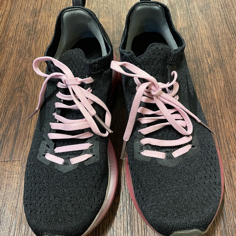 Hardly used Brooks Levitate running shoes!